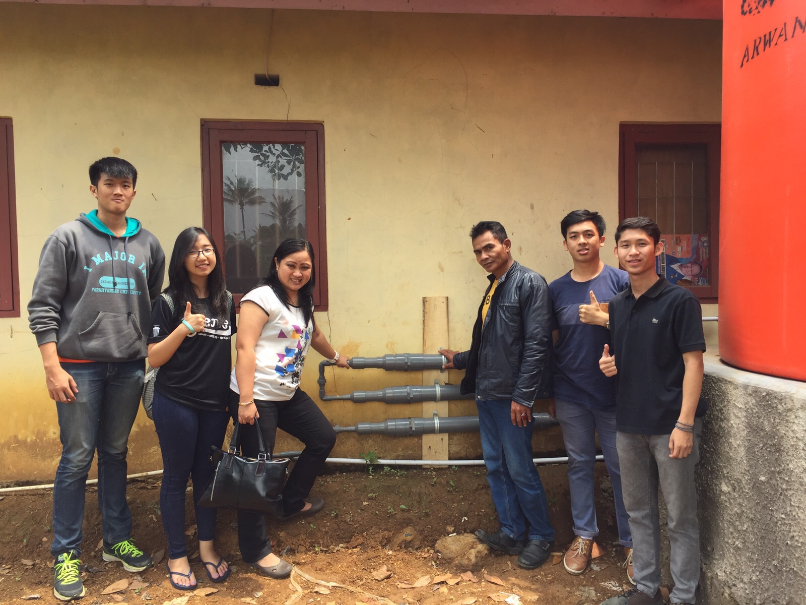 Kegiatan Bina Desa Himpunan Mahasiswa Teknik Kimia: Evaluasi Tahap 1 Pemasangan Penyaring Air