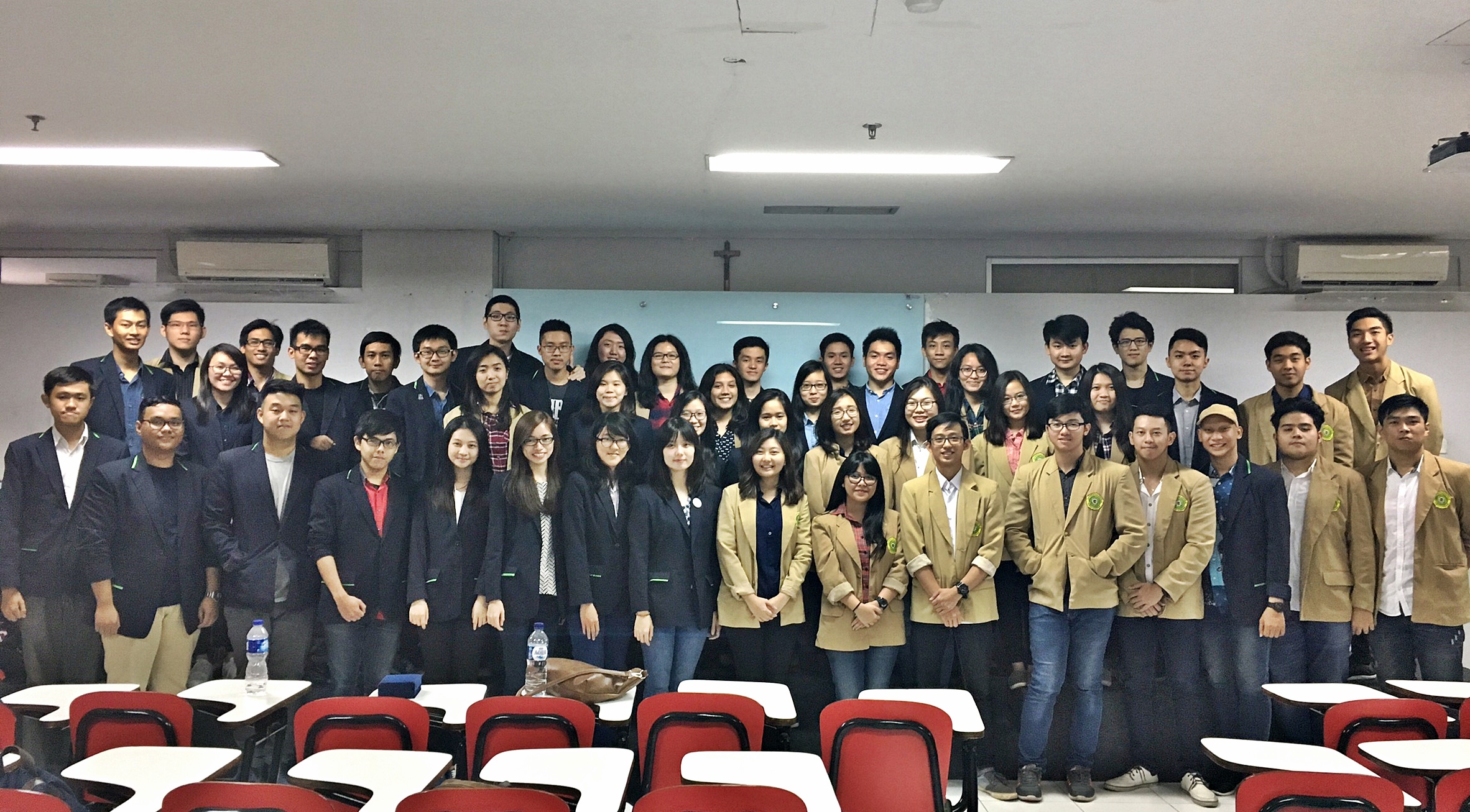 Studi Banding Himpunan Mahasiswa Teknik Kimia (HMTK) Universitas Surya ke Himpunan Mahasiswa Program Studi Teknik Kimia (HMPSTK) Universitas Katolik Parahyangan