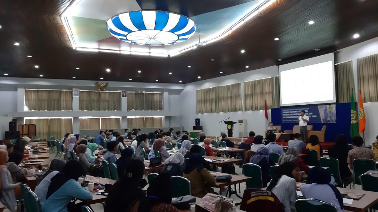 Simposium MTK Unpar Bahas Perkembangan Terkini Teknologi Industri Kimia
